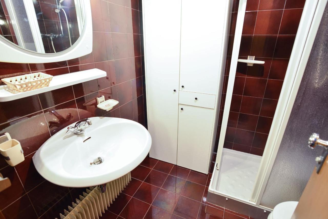 Res.Albare/Solaria Apt.Solandra Mezzana  Exterior foto